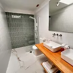 Roque-house Holiday home *