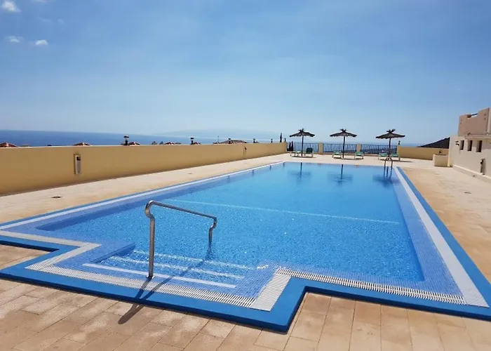 Roque-house * أذيخي