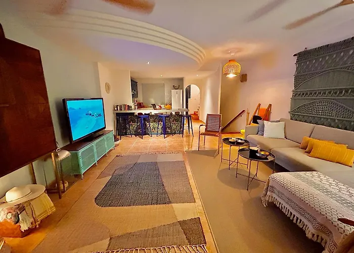 Roque-house 阿德耶