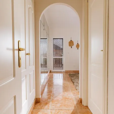 Roque-house Hébergement de vacances *